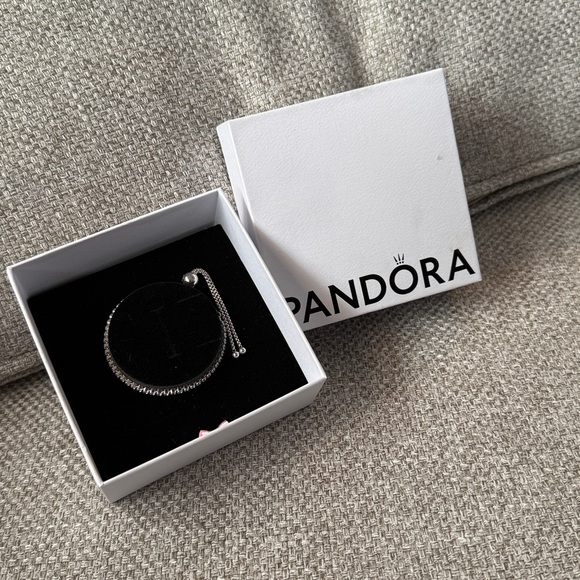 PANDORA Sparkling Slider Tennis Bracelet - Picture 9 of 12